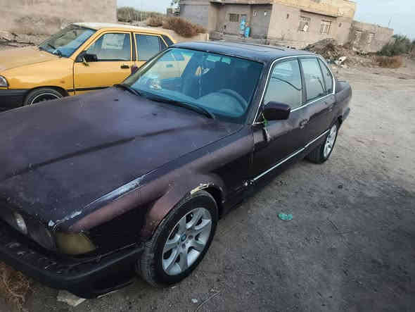 السلام عليكم بي ام 740 م 91 مفتوح  حداديه جديده من الدعامية للدعاميه اكسل جديد مكينه نضيفه حيل فقط كيرها ياخر بل نمر سياره جاهزه عوزها فقط صبغ رايدها مراوس ب 500 
ه‍ ***********
