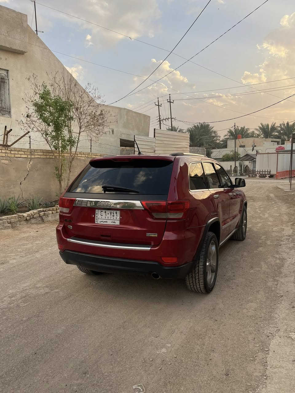 السلام عليكم
جيب اوفر لاند 2011 فول داخله كلين صاربيه صبغ بنيد وقبق الجنطه بدون داخل بدون ايرباك  سياره جاهزه من كلشي السعر 155
***********
