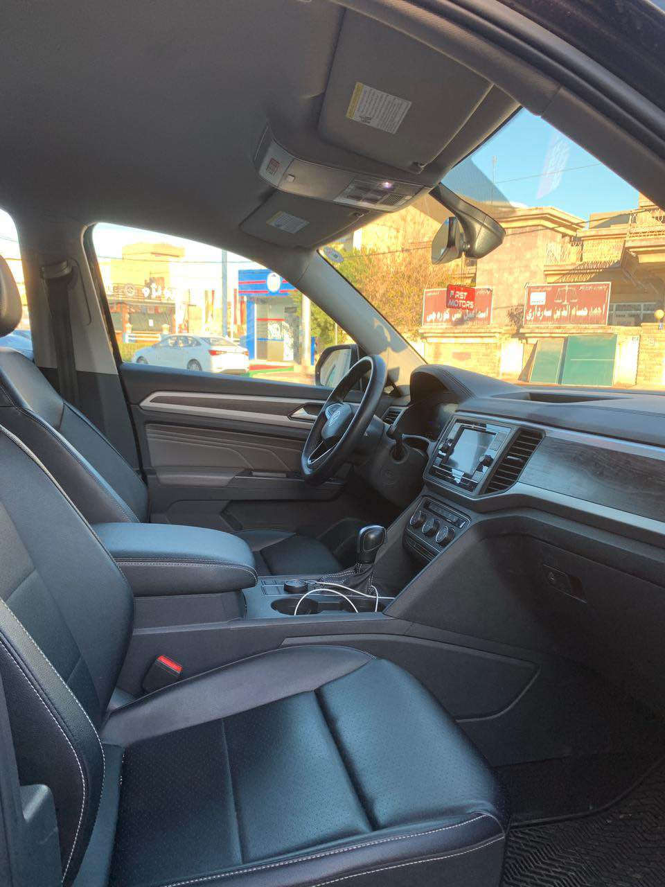 ▪️ڤۆلکس واگن ئەتلەس فامیلی 2022 
▪️مواسفات Se دەبل ئەکسل ، سێ ڕیز کوشن 
▪️رەقەم هەولێر سەنەوی نوێیە ……. ….. ……
▪️مەودای رۆیشتن ( ٩١ هەزار میل ) …… ….. .
▪️مەکینە : V4-2,0 T تۆڕبۆ کەپس نەکراوە ….
▪️یەک چاملغی پێشەوە لای سایق سبوغ …. .
▪️کەمەک بەدەنە پشت لایت ، دوو قۆپ لەدەرگا
▪️ئێڕباگ سوکان شان سیستەم … ……………….

نرخ  ٢٢٠ وەرەقە
*********** واتس ئەپ📞 أربيل, العراق
