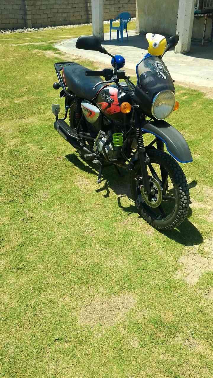سلام عليكم شباب دراجه اللبيع بوكسر محرك نس عمر كهربائيات كلها شغاله وراق كامله السعر 850 بيها مجال حك جيه مكاني ابو غريب شيحه ارقم ***********
