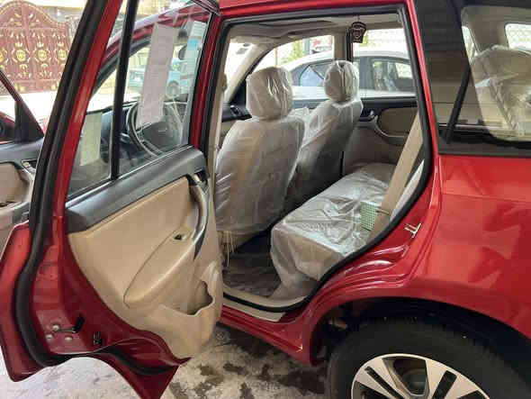 السلام عليكم للبيع تيكو 3 ٢٠١9 بغداد انكليزي الجديد مكفوله من والضربه والتبديل  ماشيه 33 الف كير مكينه بلاد على وضع الشركه فتحه كهرباء كير اوتو ميكانيك مكينه ٢٠٠٠ المرغوب شاشه ايباد كامره خلفيه سياره جاهزه مابيه اي نقص كير مكينه صدر أمامي خلفي تخم تاير تبريد ثلج تدفئه كشنات جلد بلاد داخل نظيف جدا مكان السياره في زيونه   السعر 100وبيها مجال 
ملاحظه السياره بيه بابين صبغ اثر شخوط وبيها بدايت الجاملغ الامامي ربعه معجوف فقط والباقي مكفول وبيها سونار  للاستفسار الاتصال على الرقم ***********
