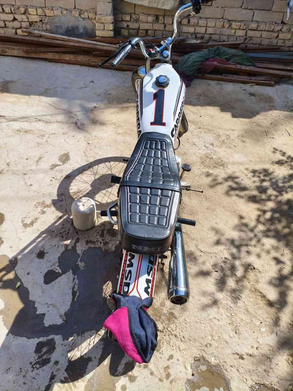 سلام عليكم دراجه شاصي بارت اوراق ولغراض كلهن نامه اصلي مكينه بدل بيه كور  مكاني ناحيت الطار  موجود خاص  وهاذ رقمي ‏‪
‏‪0783 874 9057‬‏ سعر خاص ❤
