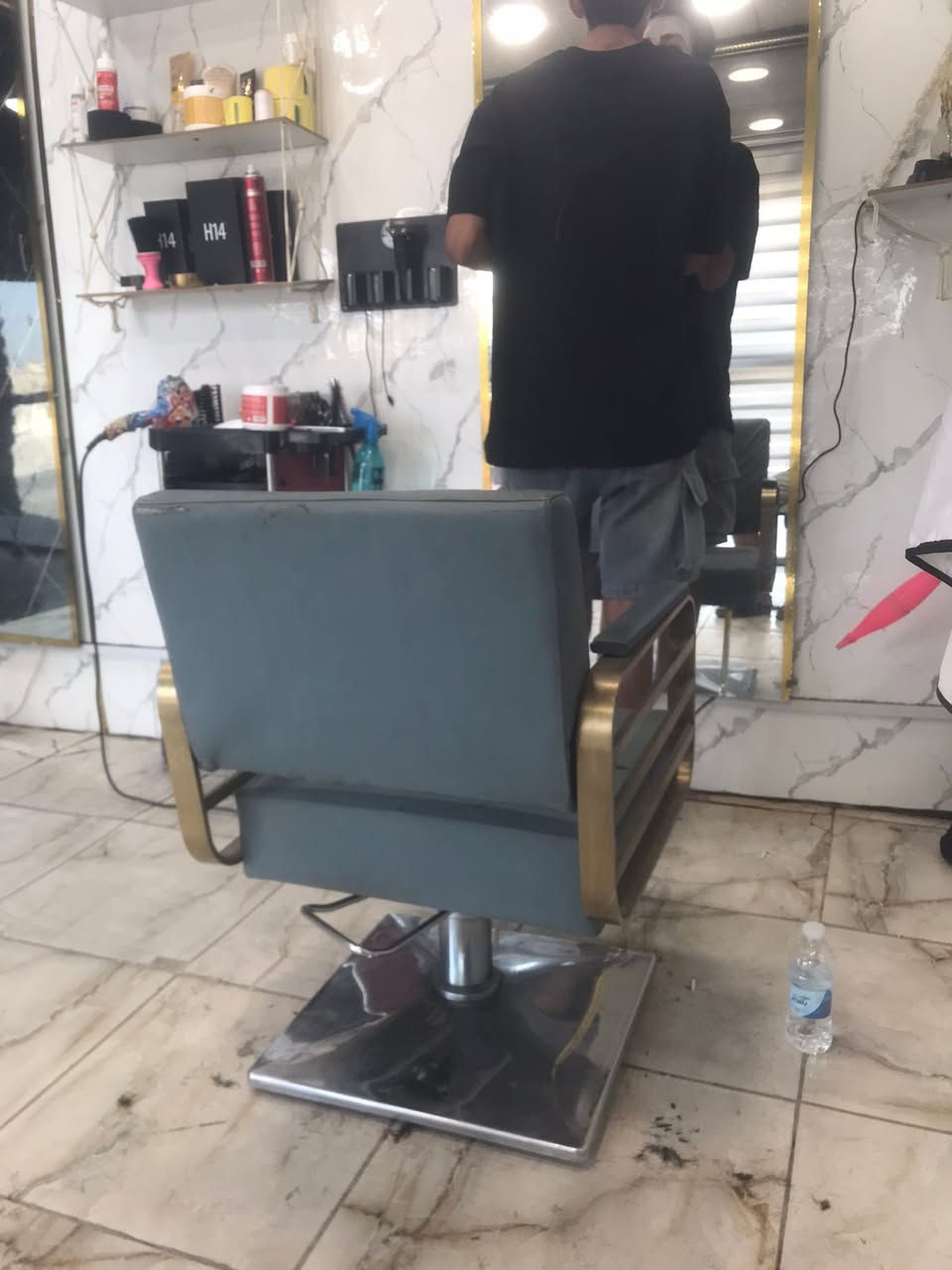 حبايب سعر مناسب مرايات ثنين وكراسي ثنين سعر ٢٠٠


**إذا كنت صاحب هذا الإعلان وتريد حذفه لأي سبب، رجاءا أرسل رسالة إلى الدعم الفني**