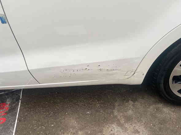 السلام عليكم
ريو للبيع خليجي موديل 2016
ضرر:طختين فقط وممصلحات عل وضعهن بل باب وبل دوسه فقط
المواصفات
مري شفط
فتحه سقف
لايت لد ابيض عالي
تبريد بلادي ثلج
طخم تايرات وويل كب جدد
شاشه وكامره وحساسات 
مواصفات معروفه
السياره مال بيت يعني ممتعوبه
ملاحضه 
المكينه مفتوحه وراجعه بلادي 
السعر 105 💲
وبي مجال 

العنوان البياع
***********
