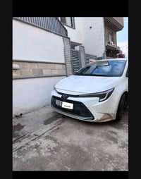 للبيع كورلا وراد صيني شكل امريكي موديل 2025 ماشيه 15 الف كيلو كفاله عا...