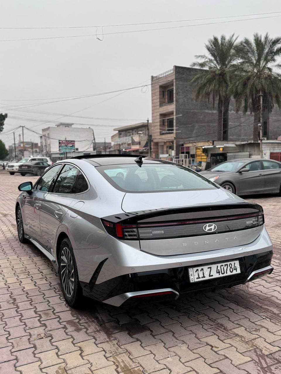 سوناتا هايبرد موديل ٢٠٢٤ شكل ال ٢٥ 
فلول مواصفات لمتد 
كامرات ٣٦٠ 
حساسات ٣٦٠
بنراما
ويل كروم 
شاشه متصله 
حادثها جاملغ وشويه من الباب صور الحادث البقيه تفضل خاص وتدلل 
مكانها بغداد العامريه 
سعر ٢٣٥الف دولار وبيها مجال تجي وبخدمتك 
للاستفسار *********** 
***********
*********** بغداد, العراق
