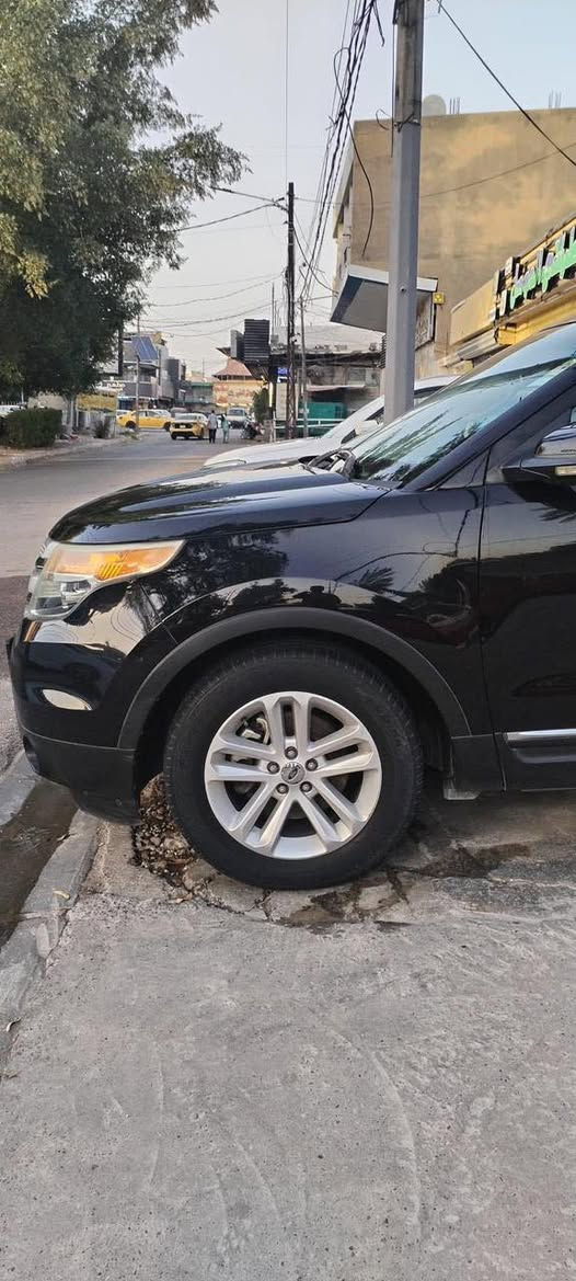 السلام عليكم سيارة للبيع التفاصيل داخل المنشور
