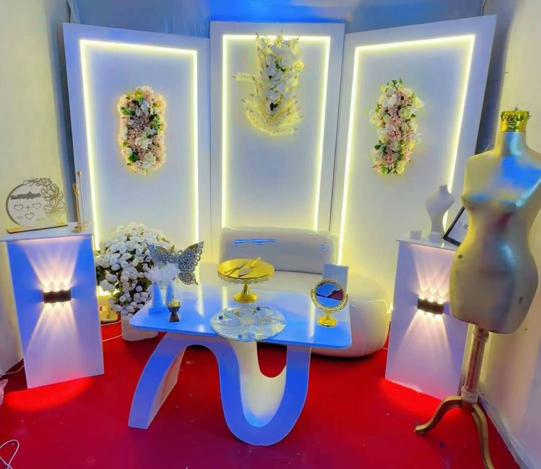 كوشات للبيع ***********
