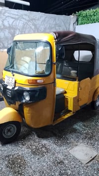 تكتك للبيع 21 نضيفه محرك نعمه وزين 07742583711