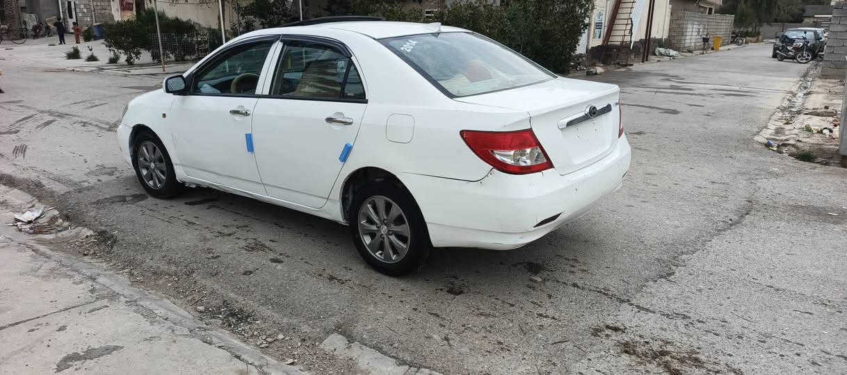 السلام عليكم
بي واي دي إف ٣ موديل ٢٠١٤ مزاد الداخليه تترقم ديالى كير ومحرك لانسر كفالة صدر جديد كهربائيات كلهة ع البلاد تبريد ثلج  بدون ظربة بدون خياس صبغ بس الدوسات والهلالات الخلفية للبيع السعر ٣٨ وبيهة مجال العنوان ديالى *********** .
