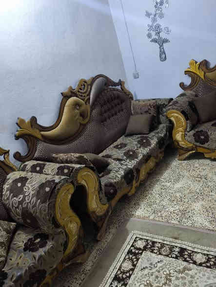 تخم 10 نفر بي بس رجل مكسورة سعرة 125 للاستفسار على الرقم ***********
