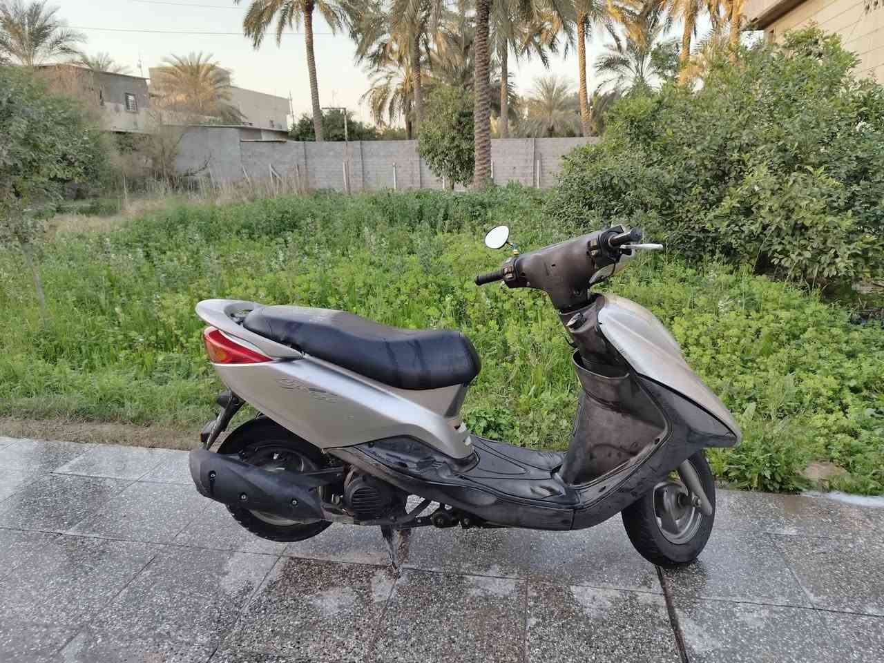 السلام عليكم بريز لايت ناصي الدراجه رمبه صارلها شهرين نازله دراجه كفاله مكينه برغي ممفتوح بيها نعومه نشاط دراجه كامله مكمله نص نكره بكل وقت شلعه معدل كيجات كهربائيات كلها شغاله مكاني الكاضميه  *********** السعر 800وبيها مجال/ملاحضه الدراجه ما طالع بيها قليل كلش
