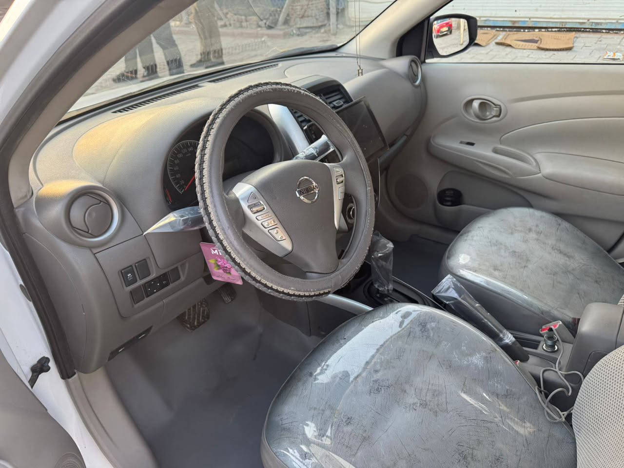 السلام عليكم ورحمة الله وبركاته
سني مصري للبيع 
موديل 2025
مكفوله 
فول مواصفات 
بيه ضمان 3سنين شركه نيسان 
سعر 130
بغداد المدينه الصدر ***********
بسمي تحول ثاني يوم
