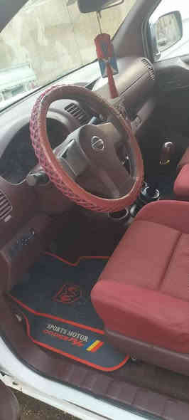 السلام عليكم 

نيسان نيفاره دبل قماره 
2008 كفاله عامه لا ضربه ولا صبح سونر موجود،+ بارد بيهة ميعبر لشبر 
مكينه حداديه كير كله مكفول + باسمي رقم واسط انكليزي تتحول ابغداد + محافضات طبيعي 
مكاني بغداد مدينة الصدر سعر 85 
تواصل *********** 
وتحياتي
