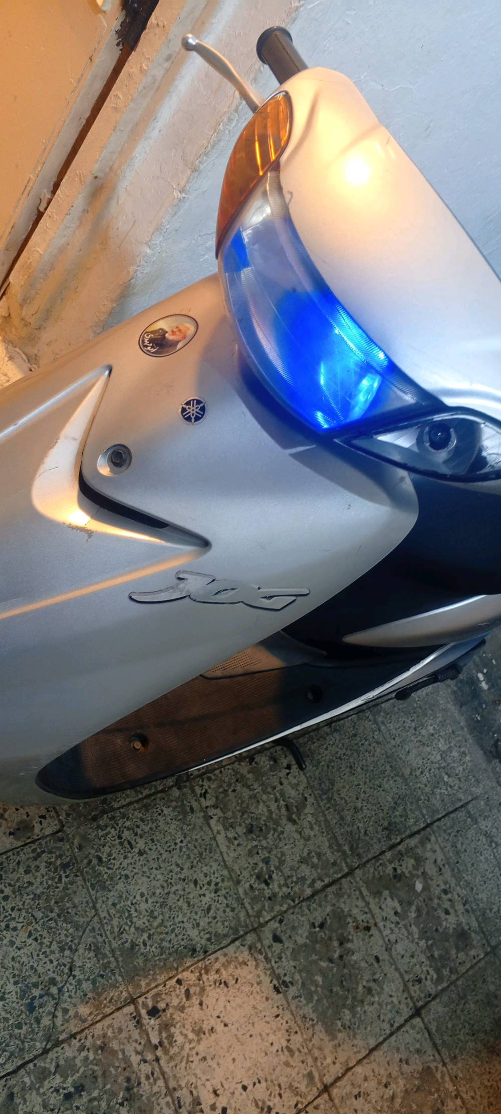 سلام عليكم دراجه عصفوري مال رمبه فحل خطين 
قفل اكسل 
شغاله سلف هندر 
كله عل بلاد اوراق موجوده
***********
