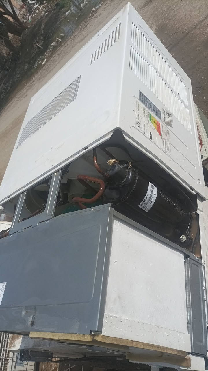 مكيفات وادي طنين حديث تدفئه وتبريد مشتغل 5 اشهر بالصيف والتدفئة مامشغليها خلاص شغال تدفئه وتبريد شرط الفحص t3روتري مخصص للأجواء الاكثر حراره يسحب 7 امبيرات للبيع السعر 300 الواحد ويرهم مراوس بسبلت عاطل أو مكيف عاطل حسب الاتفاق


**إذا كنت صاحب هذا الإعلان وتريد حذفه لأي سبب، رجاءا أرسل رسالة إلى الدعم الفني**