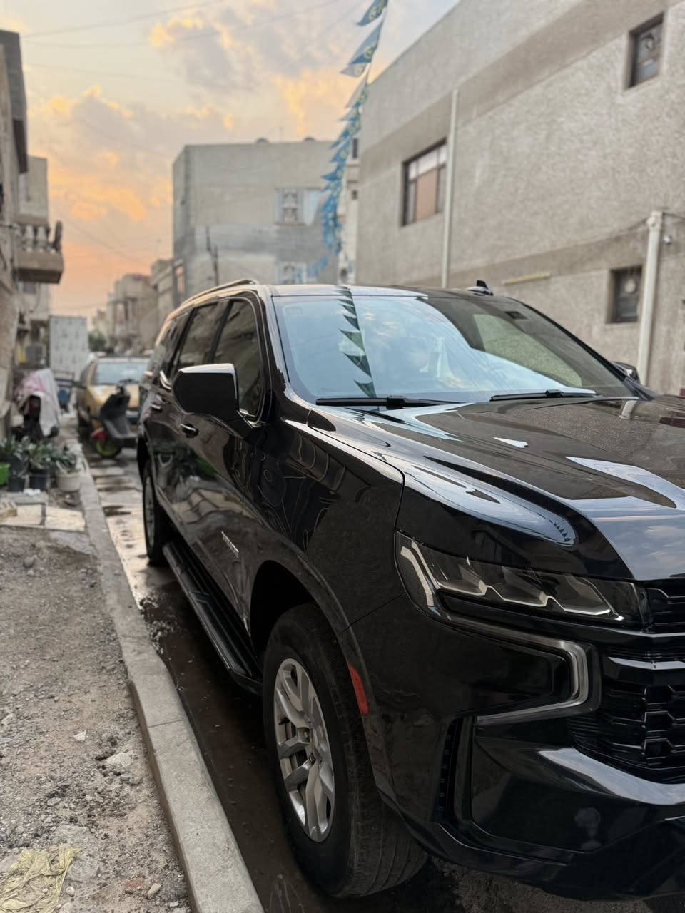 سلام عليكم
تاهو موديل 2023  Ls
(خــليــجي)
ماشيه:63
مكفوله من الدعامية اللدعاميه من بارد ومن صبغ
سياره نضيفه جدا
سنويه باسمي تحويل ثاني يوم

بيها ملاحضه بسيطه: رصعتين  صغار 
مكان السياره :الكاظمية المقدسة
رقم: ***********
