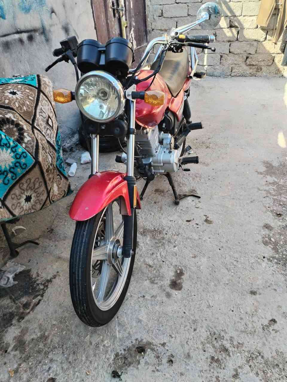 دراجه حلوه وكامله وراق صولي يم مكتب حسين
***********
سعر 700وبيه مجال مكان كربلاء حي غدير
