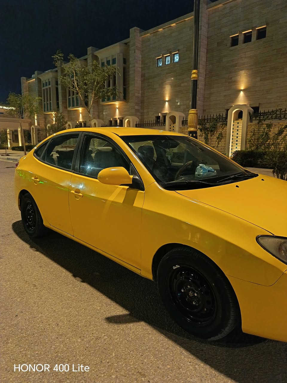 سلام عليكم النترا للبيع موديل 2008 وارد أمريكي السياره بيه قطعتين السياره بأسمي مصفره هيئه ومرور السياره خير من الله السعر 85 ورقه وبيه مجال قليل  مكان السياره كربلاء للتواصل الاتصال على الرقم ***********
