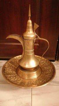 دلة قهوة نحاس • صينية • حجم كبير