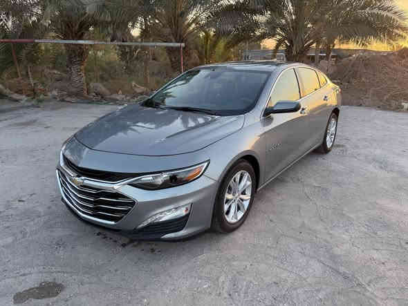 شوفرليت ماليبو ٢٠٢٣ 
موصفات Lt 
مكفوله كفاله عامه 
بدون رقم تترقم جميع المحاظات 
السعر ١٣٥ 
***********
