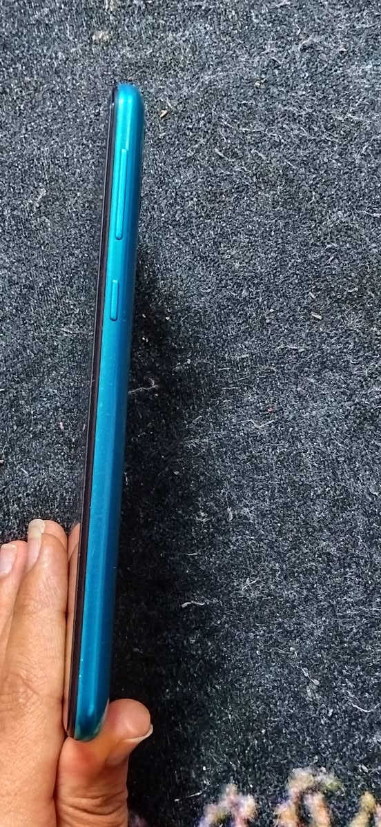 للبيع موبايل Samsung Galaxy M21

🔹 الحالة: جيد
🔹 تم تبديل الشاشة (تشتغل تمام وما بيها مشاكل)
🔹 الذاكرة: 64GB
🔹 الرام: 4GB
🔹 البطارية: جيدة وتدوم
🔹 ويا شاحن
 الجهاز شغال 100% وما بيه أي عطل غير تبديل الشاشة
 السعر: (110) قابل للنقاش
📩 للتواصل خاص


**إذا كنت صاحب هذا الإعلان وتريد حذفه لأي سبب، رجاءا أرسل رسالة إلى الدعم الفني**