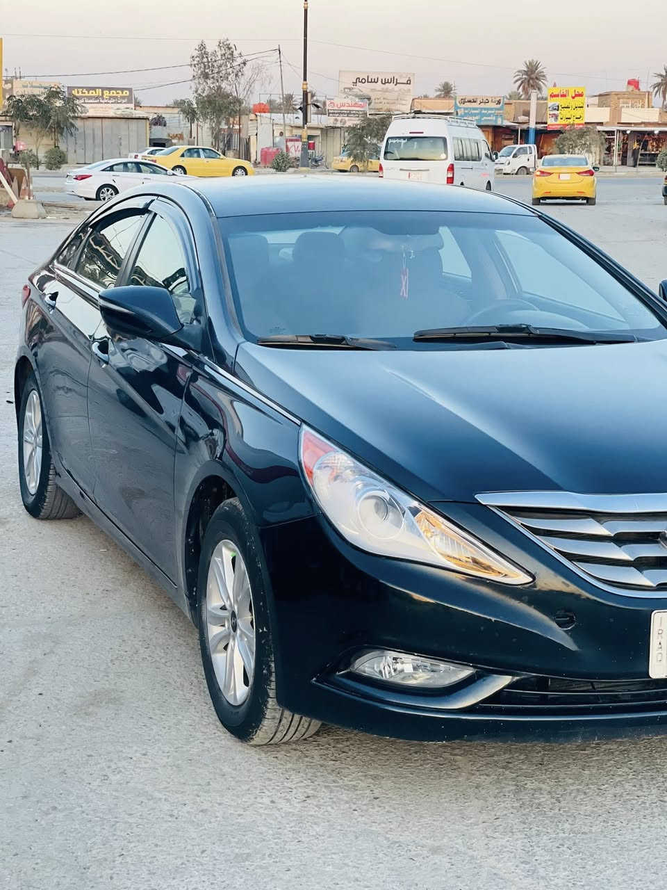 السلام عليكم سوناتا موديل 2013وارد امريكي حادثه جاملغ امامي فقط بدون داخل الباقي كفاله عامه مكينه2400مامفتوحه ماشيه150مواصفاته تحكم ستيرن داخل لونين تدفئه وتبريد بل كشتات اشاير بل مري  كشنات كهربائيه سياره جديده كلش وجاهزه مابيه اي نقص كير ومكينه تبريد حداديه كله مكفول السعر 108الشراي يتصل مكاني بابل ***********
