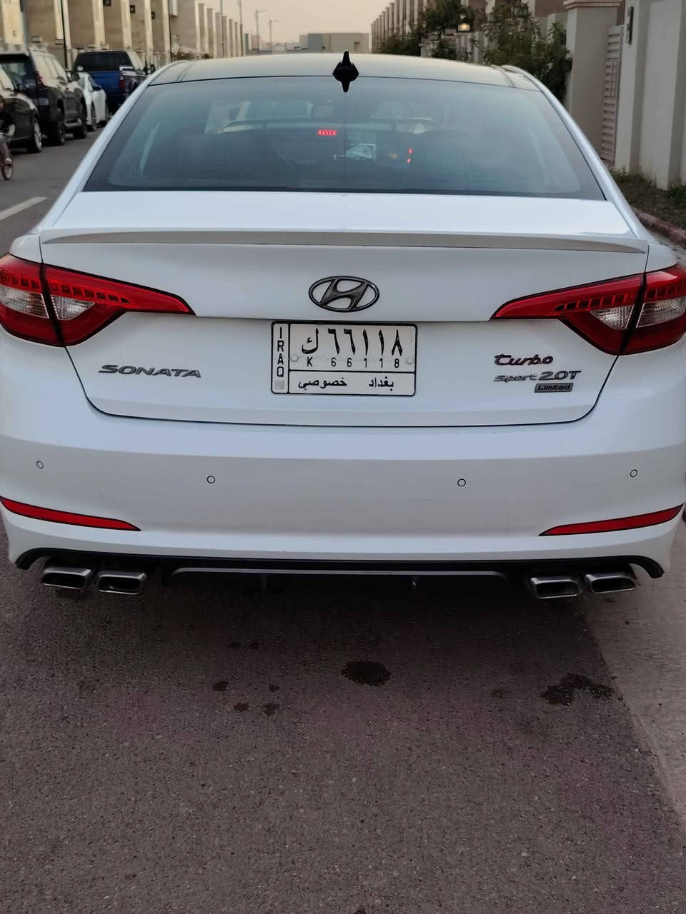 سوناتا موديل 2015 بيضاء اللون 
مواصفات (Limited) ( Sport) فول بصمة بارنوما فتحة 
مكينه 2000  تيربو ماشيه ١١٢ الف 
وارد أمريكي 
اللون ابيض
حادثها بابتين مبدلات نفس اللون وملاونات بجم كبس 
اضاءة ترحيب
 بصمة ابواب 
صندوك ذكي
ثلاث انظمة قياده
كشنات كهرباء
كشنات تبريد تدفئه
مثبت سرعه
مواصفات للاخير اعلى فئه
رقم بغداد باسمي تحويل مباشر
 سنويه  2027
رادارات جانبي امامي
شاشه كامره دواره 
دبل كزوز 
تحديد مسار 
لد امامي خلفي زينون
لايت اوتو خارجي
بانوراما ثلاث حركات 
مري قلاب 
كير مكينه كله كفالة
وبعد بيها هواي مواصفات

المكان بغداد الكاظمية 
السعر (123) وقابل للتفاوض
الاستفسار والتفاصيل اكثر

الاتصال ع الرقم *********** بغداد, العراق
