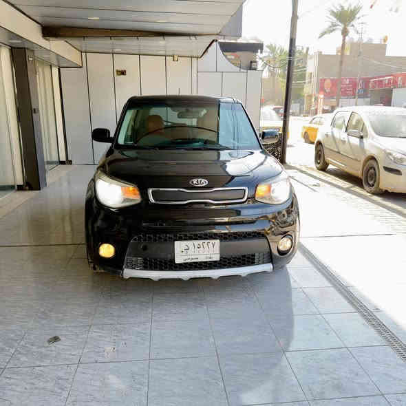 للبيع فقط شباب لحد يكسر بيه مستعجل على بيعته صول موديل ١٤ كير محرك مكفولات حداديه خلفي امامي جديده تخم تاير جديد تبريد ثلج  السياره ٣ قطع صبغ بدون ايرباك بدون شواصي ماشيه ١٢٩ محرك ٤ سلندر جي دي اي كهربائيات كلشي بيه يشتغل تحكمات استيرن شاشه كامره شباب السياره جاهزه للأخير ومابيه نقص برغي رقم بغداد تحويل مباشر مكاني بغداد
السعر 95 مع المجال البسيط وبالعافية على الي أصير من نصيبه 

***********
