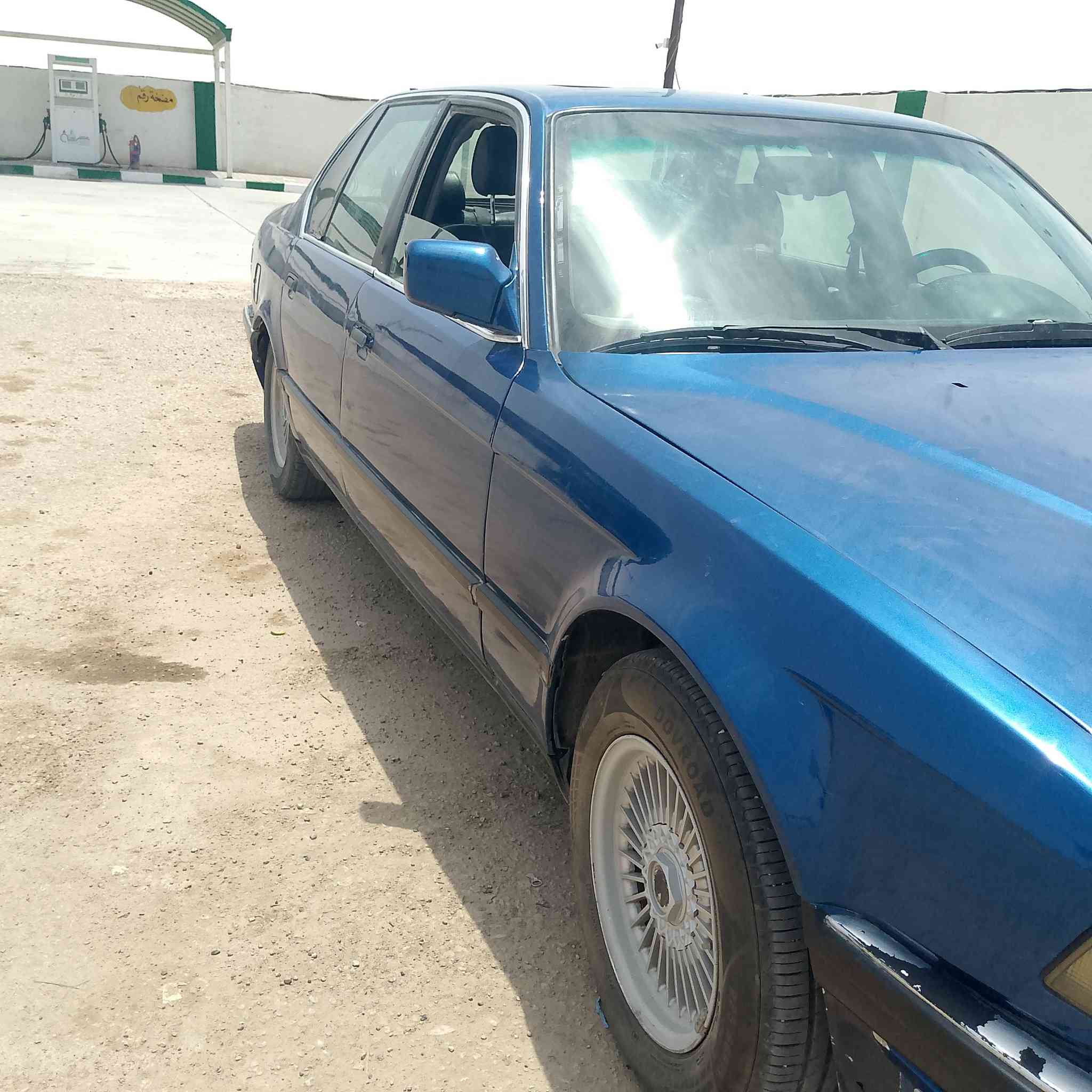 سلام عليكم
لبيع BMW
سياره خير من الله نضيفه 
موديل 92
مكينه 8سلندر 
السعر 50 وبيها مجال حك الجيه 
مصبوغه عام جماليه 
***********
مكلف بل نشر
