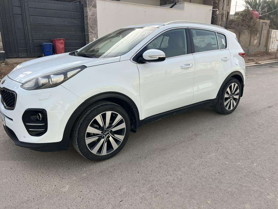 السلام عليكم
سبورتج وارد خليجي
2017
بيه صبغ صفحه وقماره 
رقم اربيل بسمي 
سنويه ارقام جدد لل 2031
مكينه حجم 200
السعر 137$
العنوان الديوانيه 
شارع مطعم السليمانيه
***********
***********
