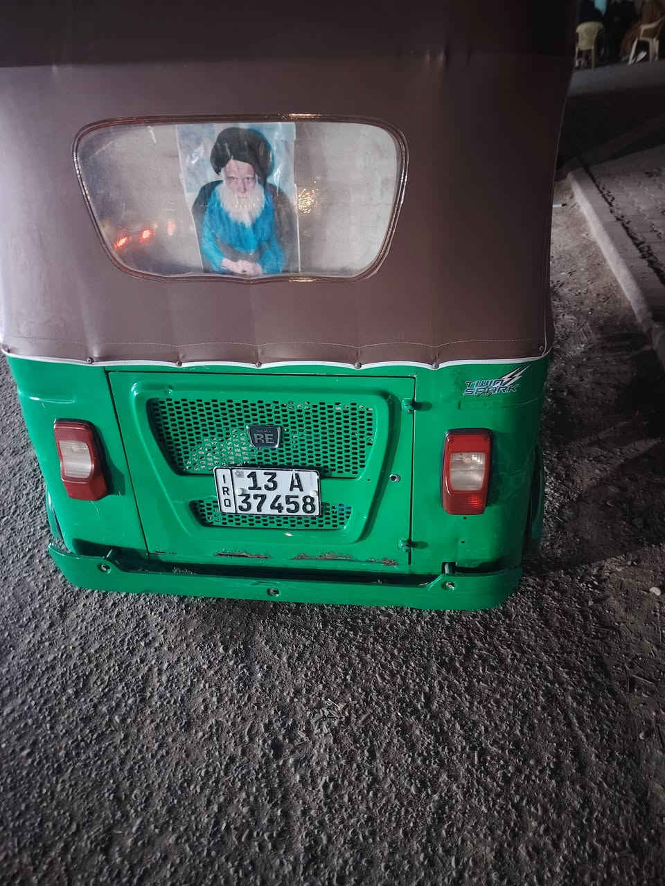 2021 شهر 10 رقم وسنويه كشرة مكفوله من الصبغ والمعجون مكينه مجفته فقط لا تنقص ولا تبخر سعرها 7500 مكاني عمارة مكلف بنشر شراي يتصل ***********
