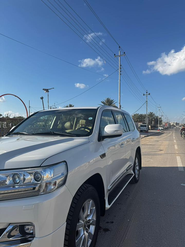 لاندكروزر ٢٠١٩ فول مواصفات كاز
محرك ٨ سلندر GXR
مكفولة 
فقط الدعاميات مصبوغة جمالية 
باسمي 
رقم اربيل
السعر 
رقم صاحب السيارة اتصل عليه - لا يوجد رد على
***********
