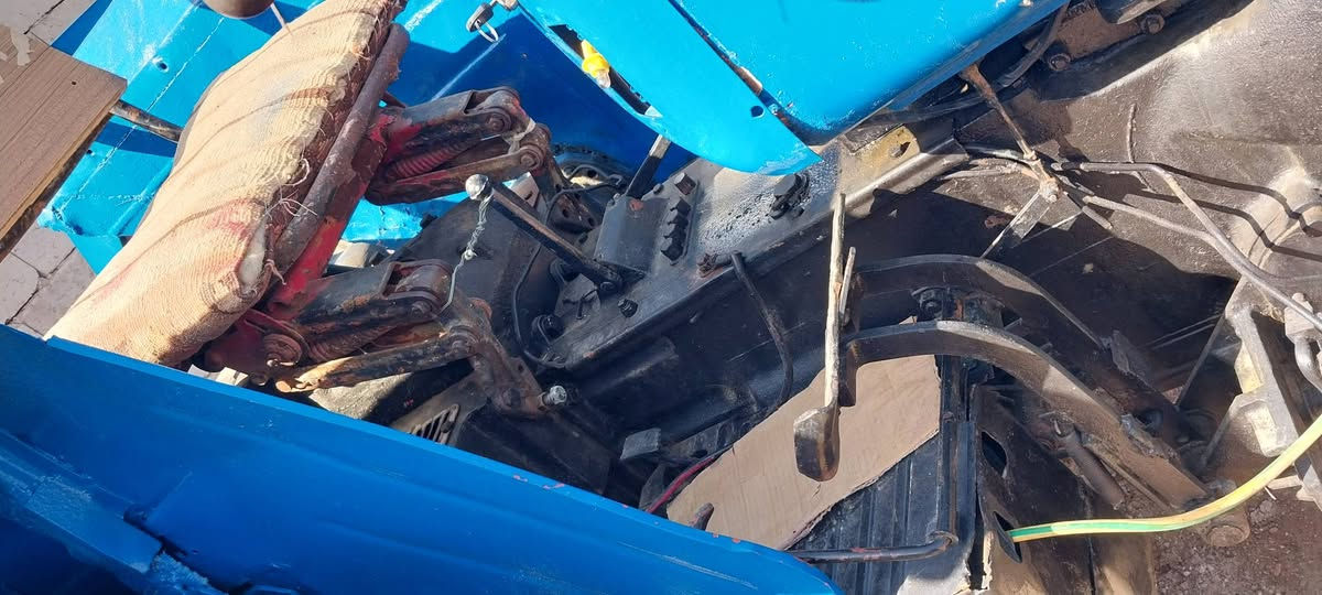 من رخصة الادمن المحترم
السلام عليكم ورحمة الله وبركاته 
مكينه عنتر 71 موديل 85 بدون تحويل 
مكينه نضيفه تايرات نص عمر 
نكره سلف السعر المطلوب أب 2700 وبيها مجال 
المكان واسط ناحيه شيخ سعد طريق الشهابي 
الاستفسار *********** مكلف بالنشر ولكم جزيل الشكر والتقدير
