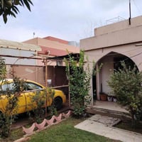 سايدين دوميز • ٣٠٠م • بيت تجاري