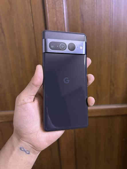 كوكل بكسل 7 برو الجهاز مكفووووول 
الجهاز حيل نظيف مثل ماموضح بالصور واكثر
الجهاز مكفول من اي مشكلة ممصلح ولا مفتوح  
للبيع مستعجل ب325 الف وبيه مجال بسيط
مكاني بغداد حي الجامعة
***********
فقط واتسااب
