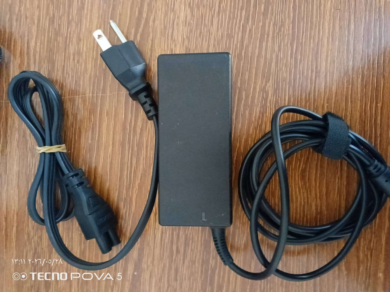 لابتوب DELL latitude 7480
حجم 14 وندوز 10pro
معالج  core i5 جيل 7
كرت الشاشة داخلي Intel graphics 620 
4جيجا
رام 256 
مع شاحن DEEL الاصلي
منافذ ثلاثة USB
USB_c HDMI
نظافه 90%
سعر 240وبي مجال
مكاني موصل الأيمن


**إذا كنت صاحب هذا الإعلان وتريد حذفه لأي سبب، رجاءا أرسل رسالة إلى الدعم الفني**