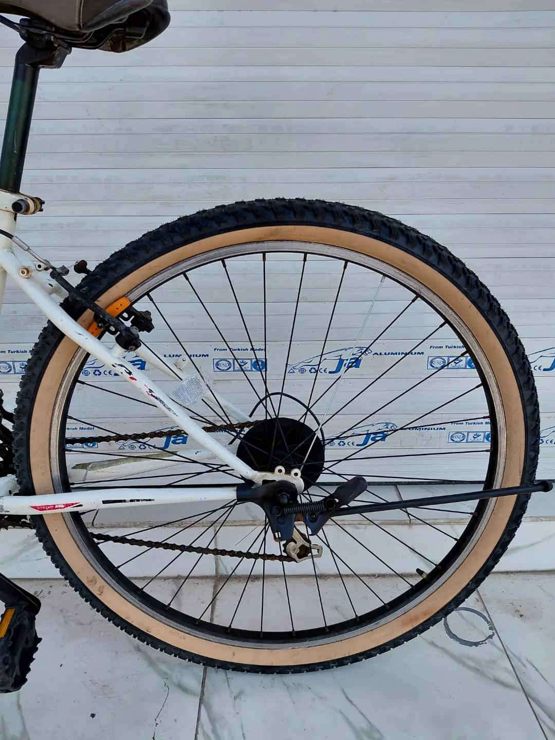 حجم 29  المعدن حديد ويالة المنيوم 3  × 6 سرعات من shimano السعر 200 الف شامل التوصيل     ✈يوجد توصيل لجميع المحافضات ✈ كركوك مدخل سايدين حي الاسرى والمفقودين  معرض ابو شيفان ( *********** )

