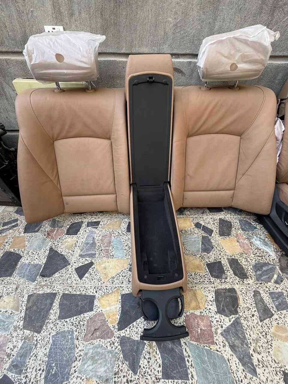 تخم كشنات F01  جدد بس طاك ايرباك الكشن الامامي 

السعر 300$ 
بكلايت وسطي اف 150$ 

***********
