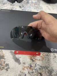 نظارات • تواصل خاص