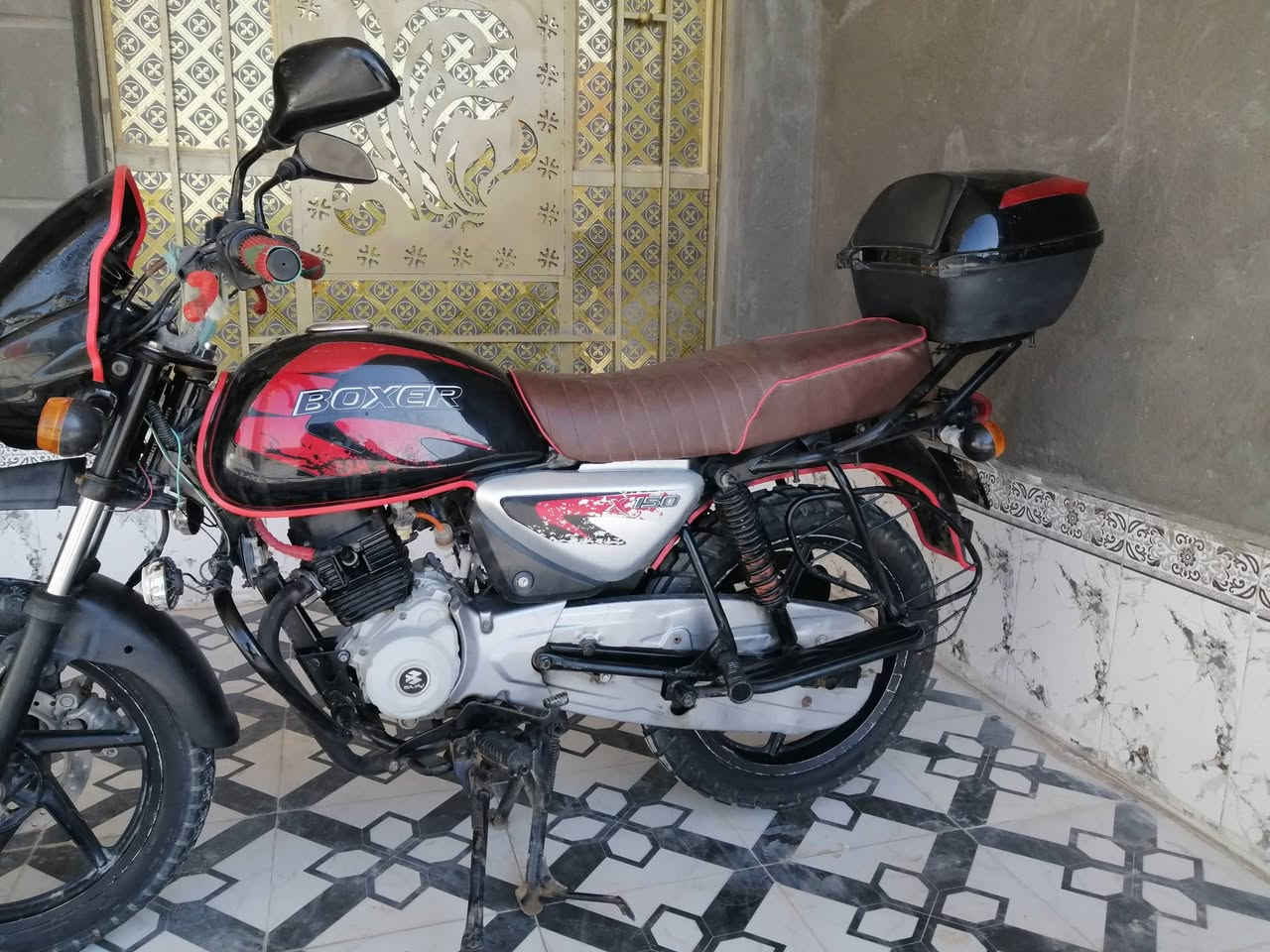 دراجه بوكسر للبيع موديل 21اوراق كامله السعر خاص او الاتصال على الرقم ***********
