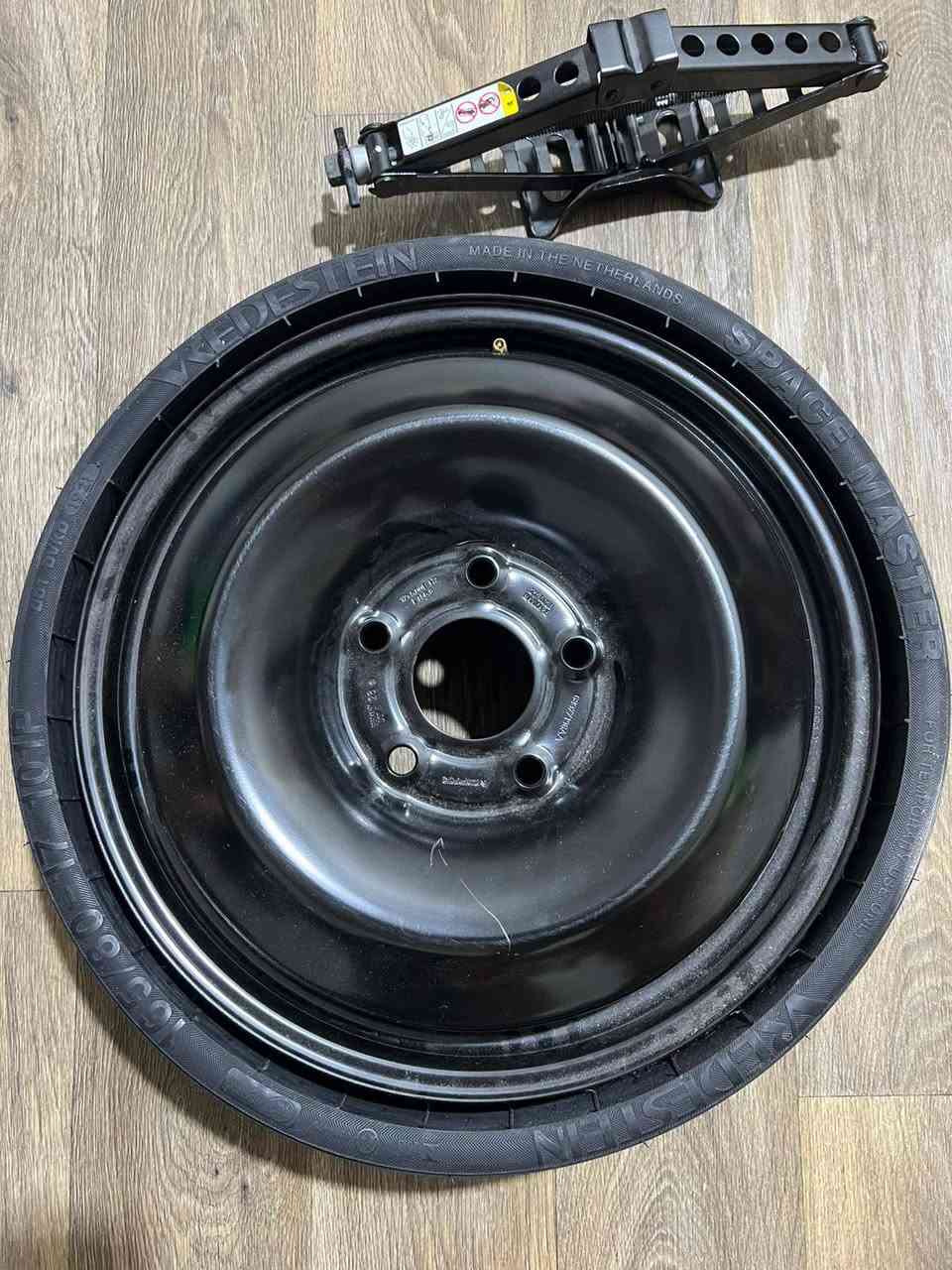 السلام عليكم
اخوان للبيع سبير كرايسلر باسفكا ڤويجر 
مال سياره 2023
كامل مع فلينه +جك+ ويل سبانه 
السعر خاص او اتصل 
***********
