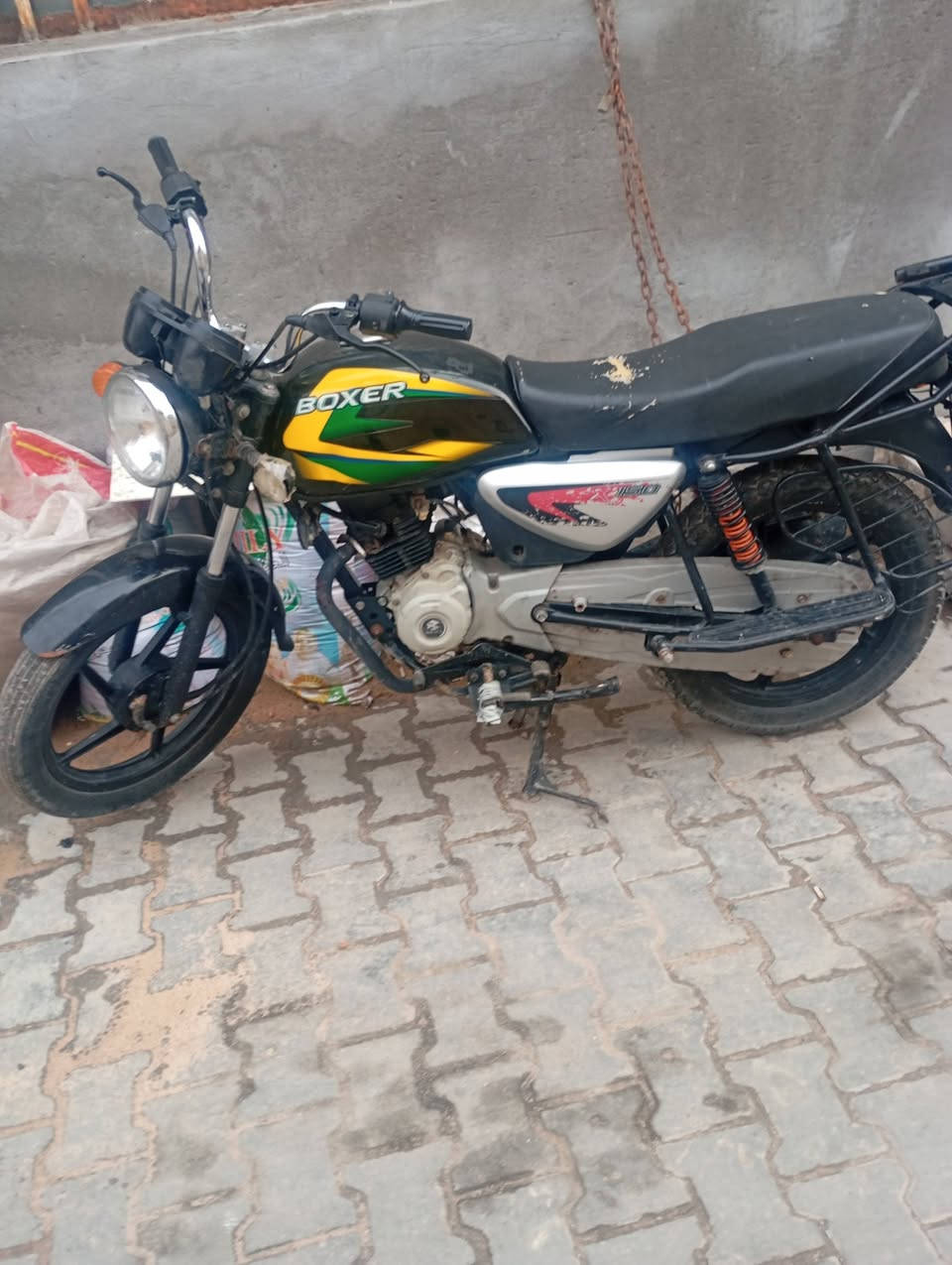 السلام عليكم بوكسر موديل 2020 رقم وسنويه كامله دراجه كهربائات شغله كله سعر ميلون ونص بيه مجال مكاني لبصره قديمه شراي يخابرني ويدلل ***********
