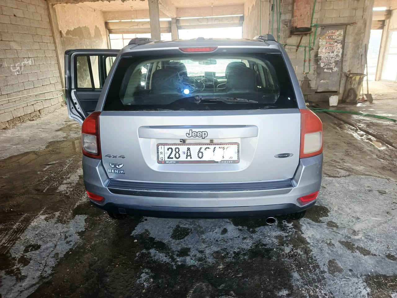 السلام عليكم....
سيارة جيب للبيع حره موديل 2017
رقم نجف انكليزي مجدد لسنة2035
محرك 2400 
العنوان /الناصرية
للاستفسار📞‏‪***********‬‏
#مكلف_بالنشر
