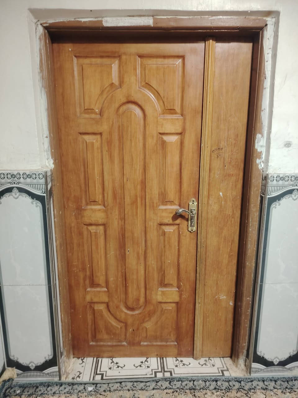 بيبان خشب مع باب حديد مع باب الألمنيوم للبيع مستخدم نضيف كلمن وسعره كاملات مع الملحقات مكاني غراف تواصل ع الخاص


**إذا كنت صاحب هذا الإعلان وتريد حذفه لأي سبب، رجاءا أرسل رسالة إلى الدعم الفني**