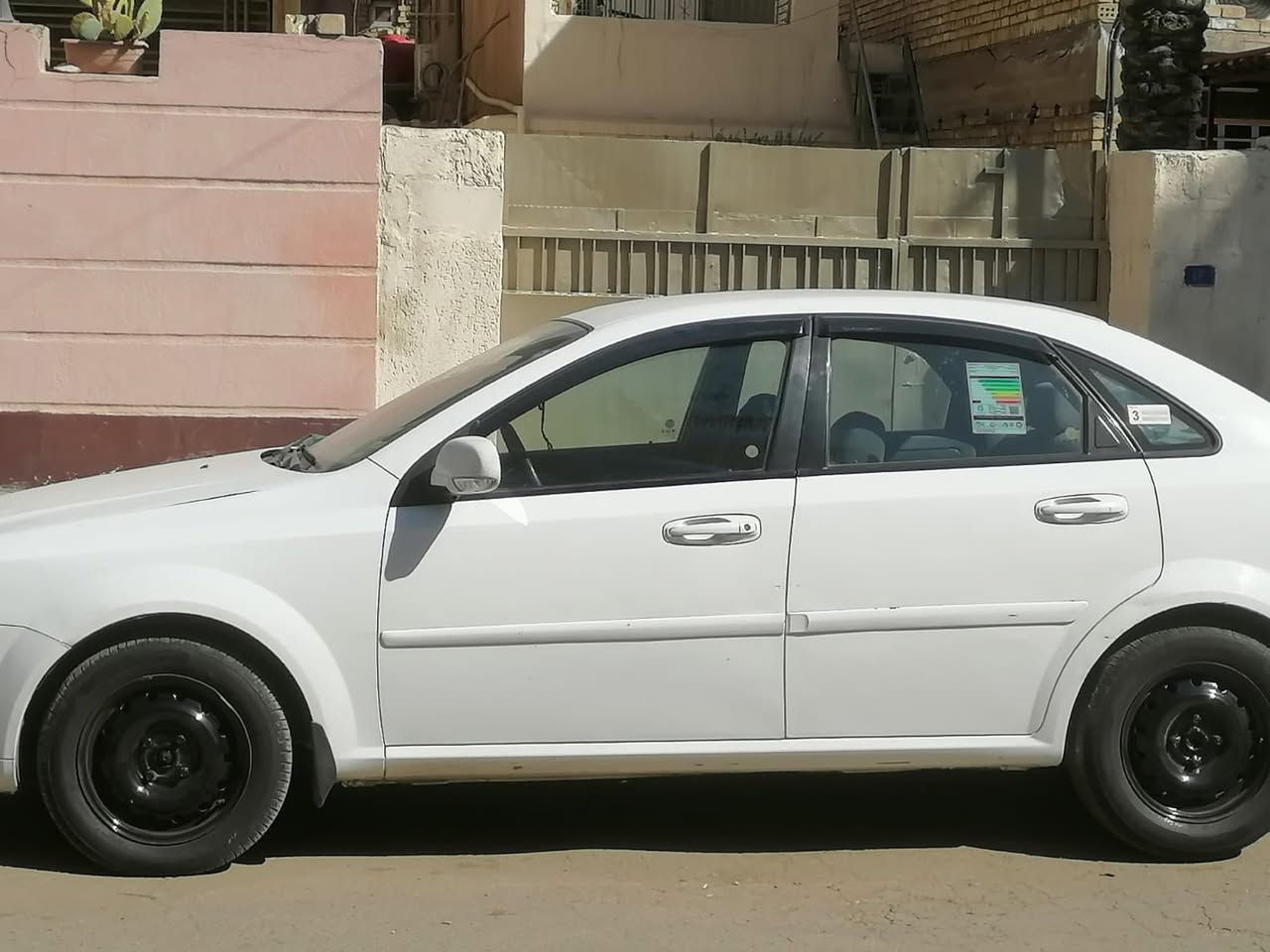 سلام عليكم اوبتره مديل 13سياره جاهزه هزه وسنويه جديد كير مكينه تبريد كله مكفوال سياره جاهزه متصرف عليه شاشه وكامره تحكم ستيرن جديد سياره سونار بل منشور  مكاني بغداد  سعره 80وبيه مجال ***********
