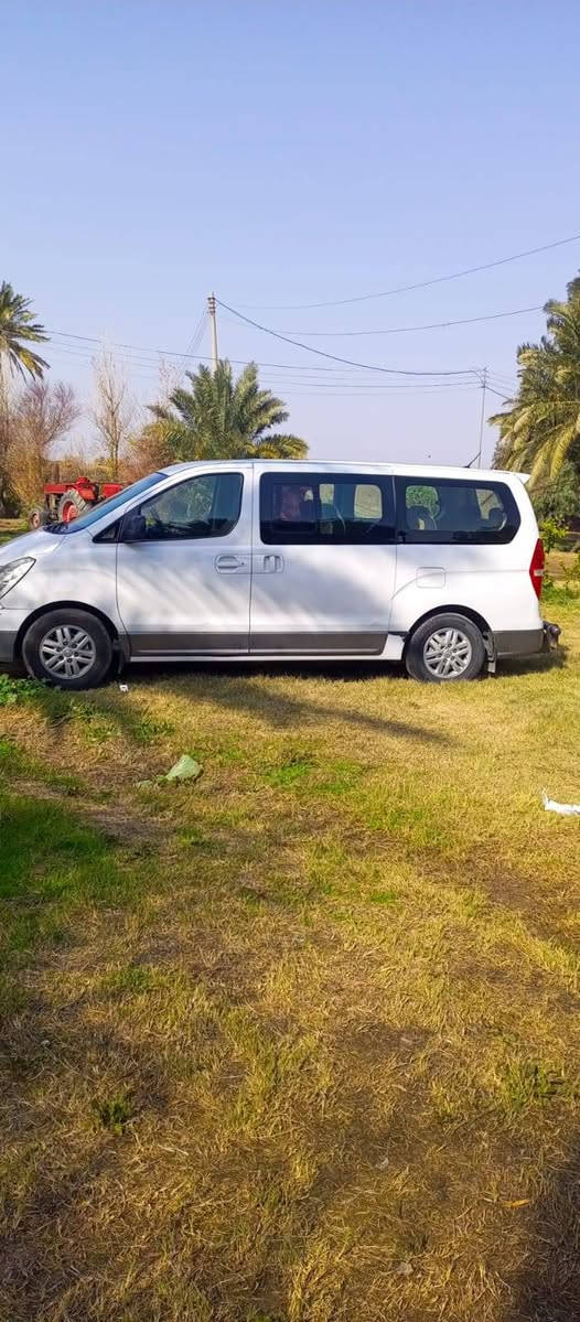 السلام عليكم ستاركس للبيع 2018
كفاله عامه فقط بارد بيها يم البك لايت
وشخط عاليده موضح بالصورة باب السايق
مكينة كير كفاله عامه تخم تاير جديد
السعر 215 المكان واسط الدبوني ***********
مكلف بالنشر رجأء لحد يراسل
