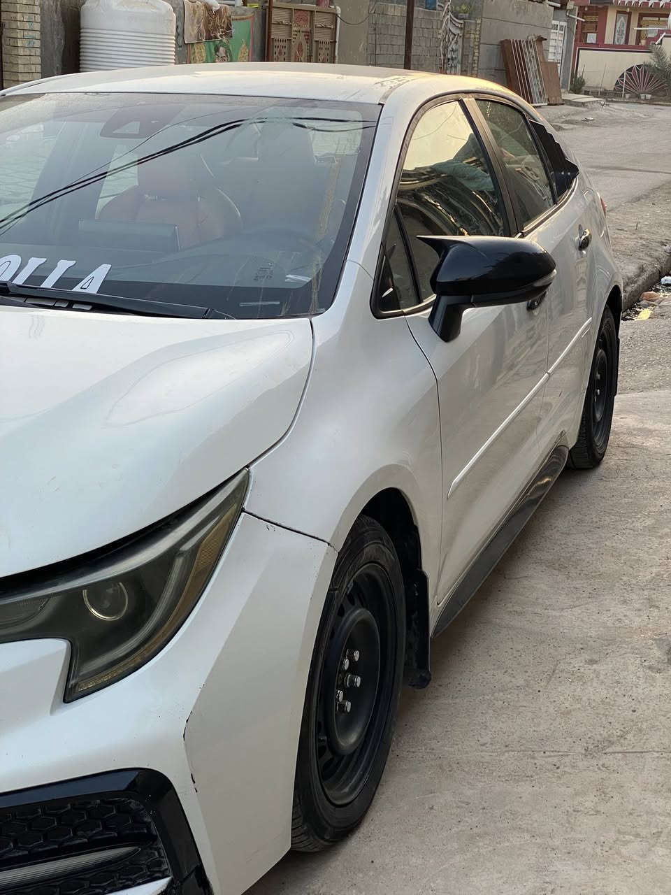 كورلا موديل 2020 وراد أمركي فئه إس بلاك حادثها خفيف بيها 4 قطع  وقطعه كلير اني ابيعلك 5 قطع  السياره فوا موصفات ماعده اللبصمهًً والفتحه السياره مكينه 2000 كير ومحرك كفاله 
سنويه 2030 ماشيه 53 رقم بغداد مشروع وطني  السعر 28 وبيها مجال مستعجل على بيع الشراي يدلل مكاني بغداد النهروان ًللستفسار ***********
