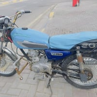 دراجه نوع ايراني محرك لاتنقيص ولاتبخير كهربائيات كلها شغاله صرنصه كاتم...