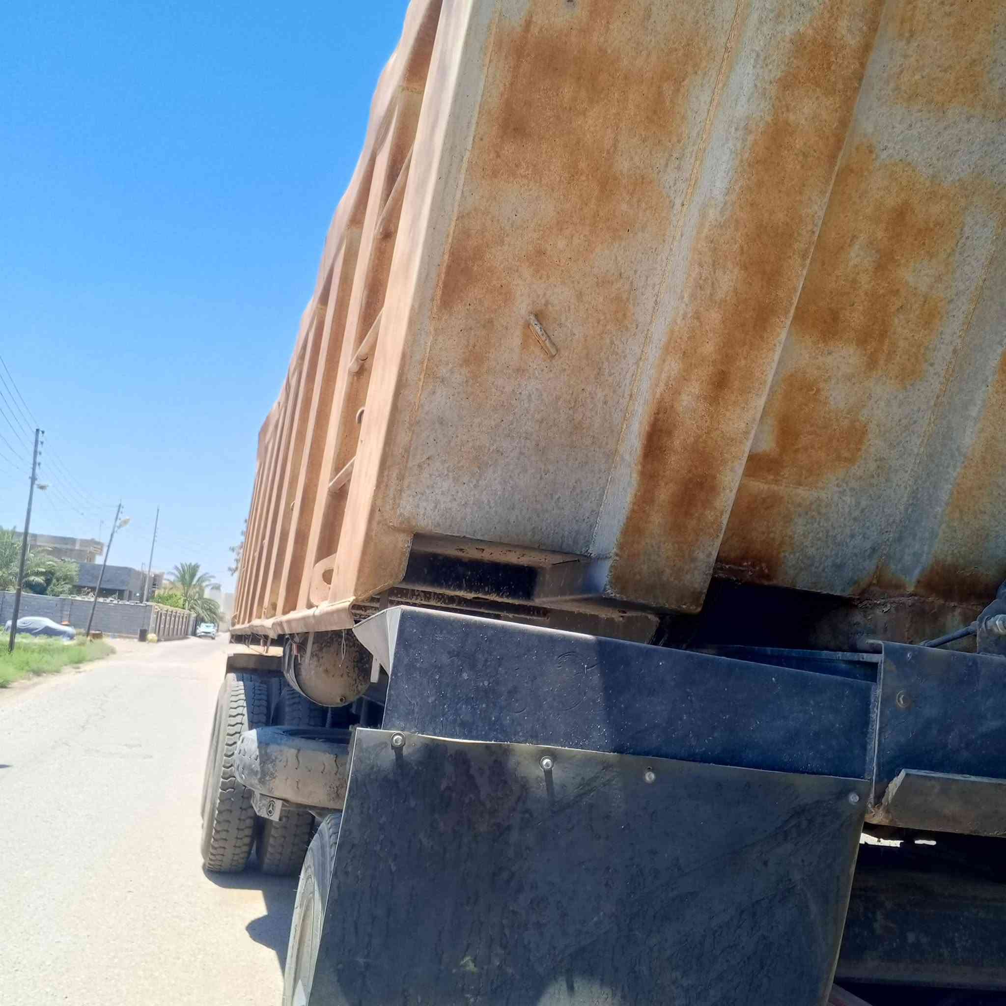 نساف للبيع تخم تاير عل شغل 
***********
